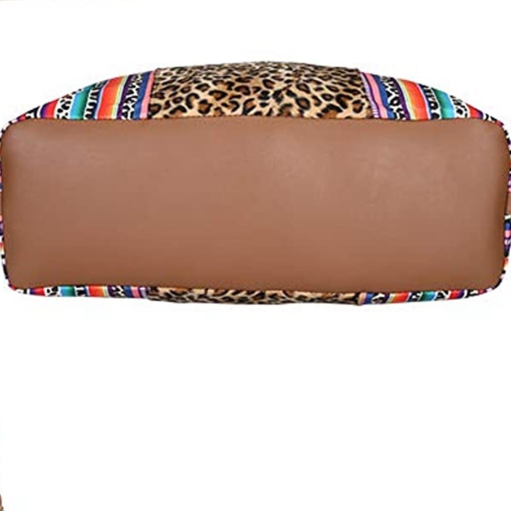 New Leopard And Aztec Print Weekender/Duffle Bag With Shoulder Strap - Picture 10 of 10